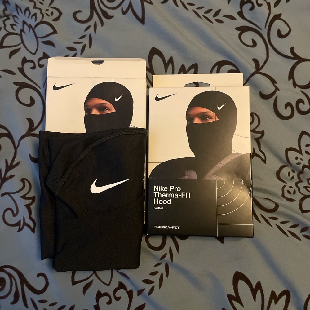 Nike pro ski mask